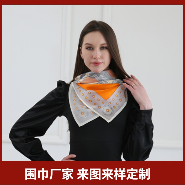 Silk scarf、What are the uses of silk scarves